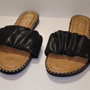 Iynx Women's Black Faux Leather Gold Studded Scrunched Band Flat Slides Size 8.5